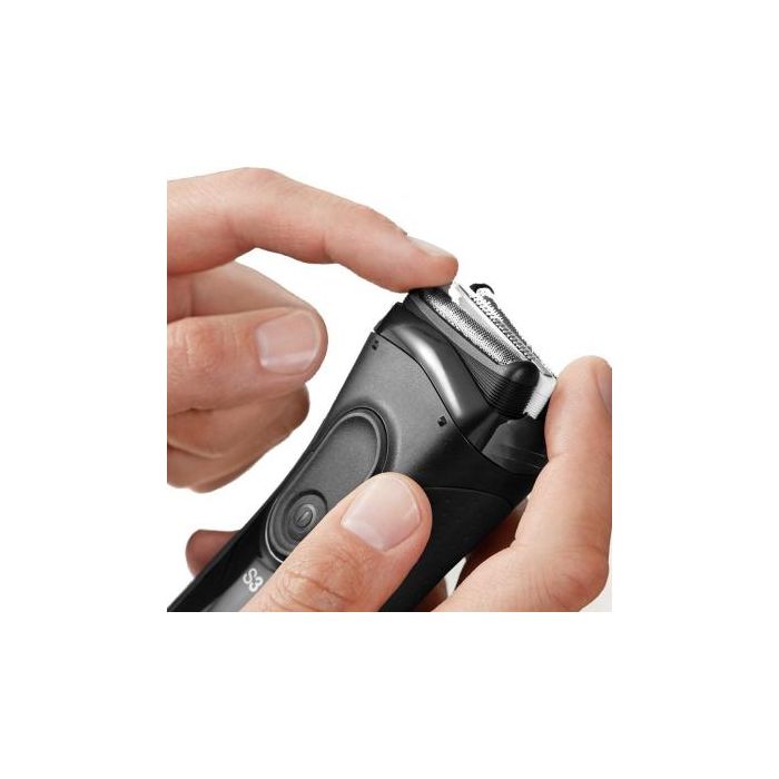 Електробритва Braun Series 3 3020 Black