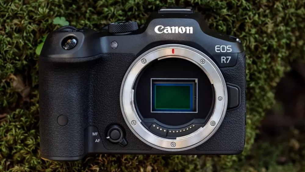 Фотоапарат Canon EOS R7 body (5137C041)