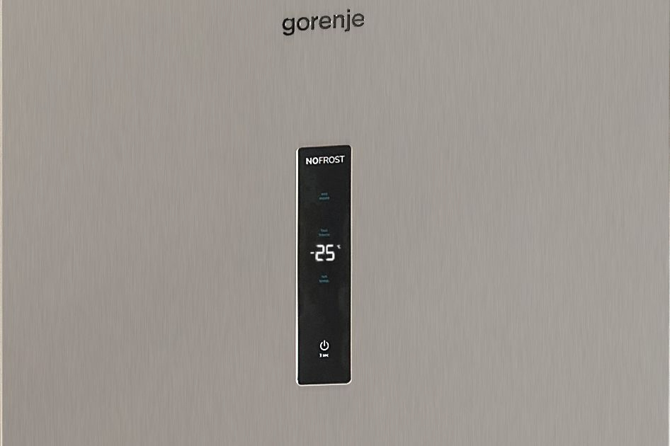 Морозильна камера Gorenje FN619EABK6