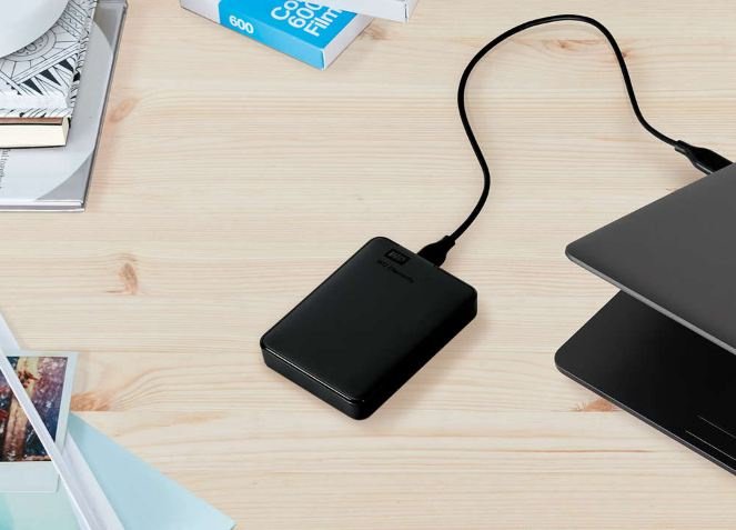 Жорсткий диск WD 2.5″ USB 3.0 4TB Elements Portable (WDBU6Y0040BBK-WESN)