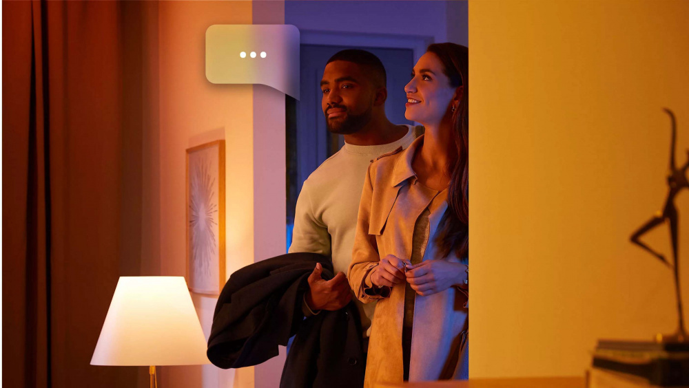 Лампа розумна Philips Hue E14, 5.3W (40Вт), 2000K-6500K, RGB, ZigBee, Bluetooth (929002294204)