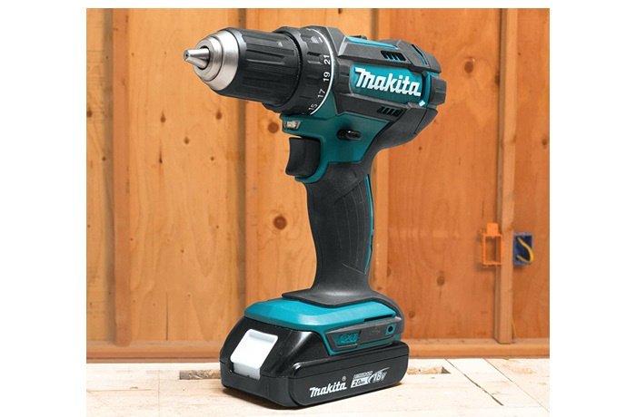 Акумуляторний шуруповерт Makita DDF482Z