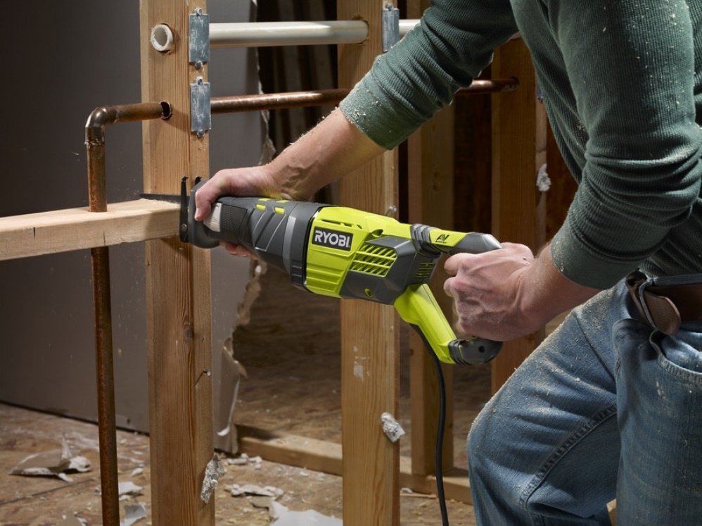 Пила сабельная Ryobi RRS1200-K 1200Вт.