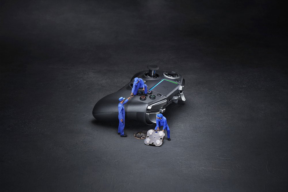 Дротовий геймпад Razer Raiju Ultimate (RZ06-02600300-R3G1)