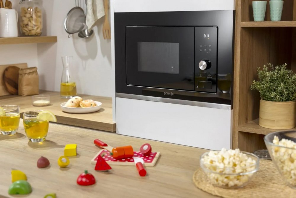 Вбудована мікрохвильова піч Gorenje BM251SG2BG