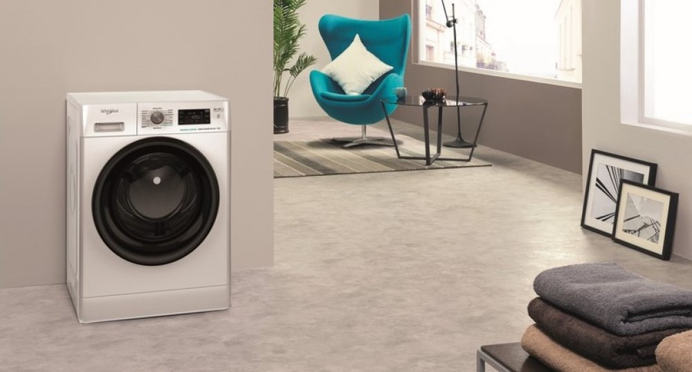 Пральна машина Whirlpool FFB8248BVUA