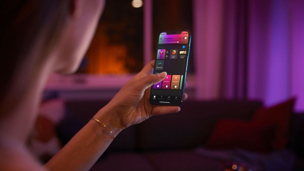 Торшер розумний Philips Hue Signe RGB 2000K-6500K Gradient Bluetooth (915005987101)