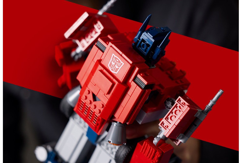 LEGO 10302 Icons Optimus Prime