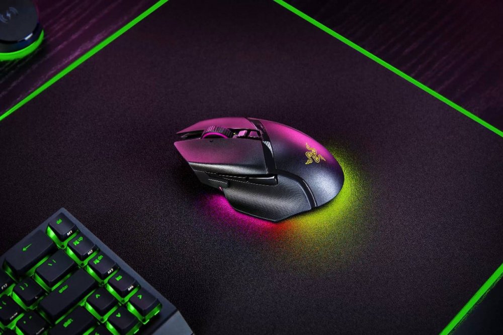 Ігрова миша Razer Basilisk V3 Pro Wireless Black (RZ01-04620100-R3G1)