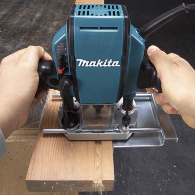 Фрезер Makita RP0900, 900Вт, цанга 8мм, 27000об•хв, 2.7кг