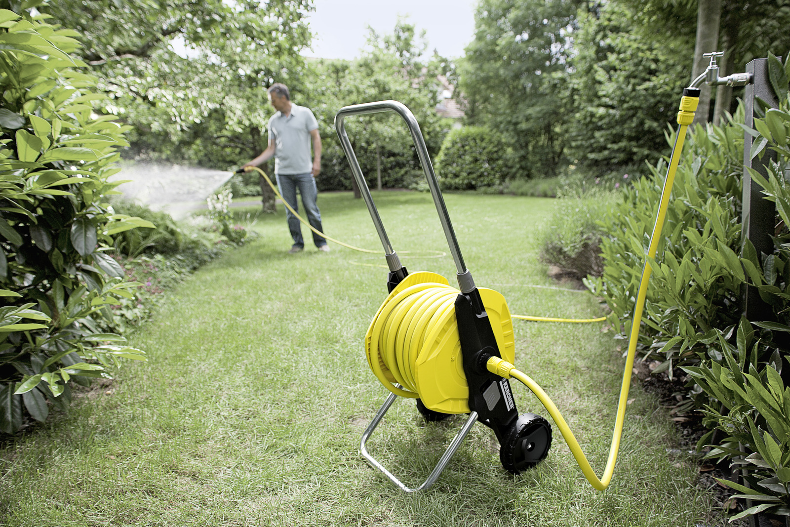 Котушка для шланга Karcher "HT 3.400", складне, регулювання висоти ручки візка, довжина шланга: 1/2" 40м, 5/8" 30м, 3/4" 20м