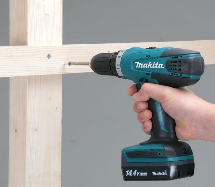 Акумуляторний шуруповерт Makita HP333DWAE