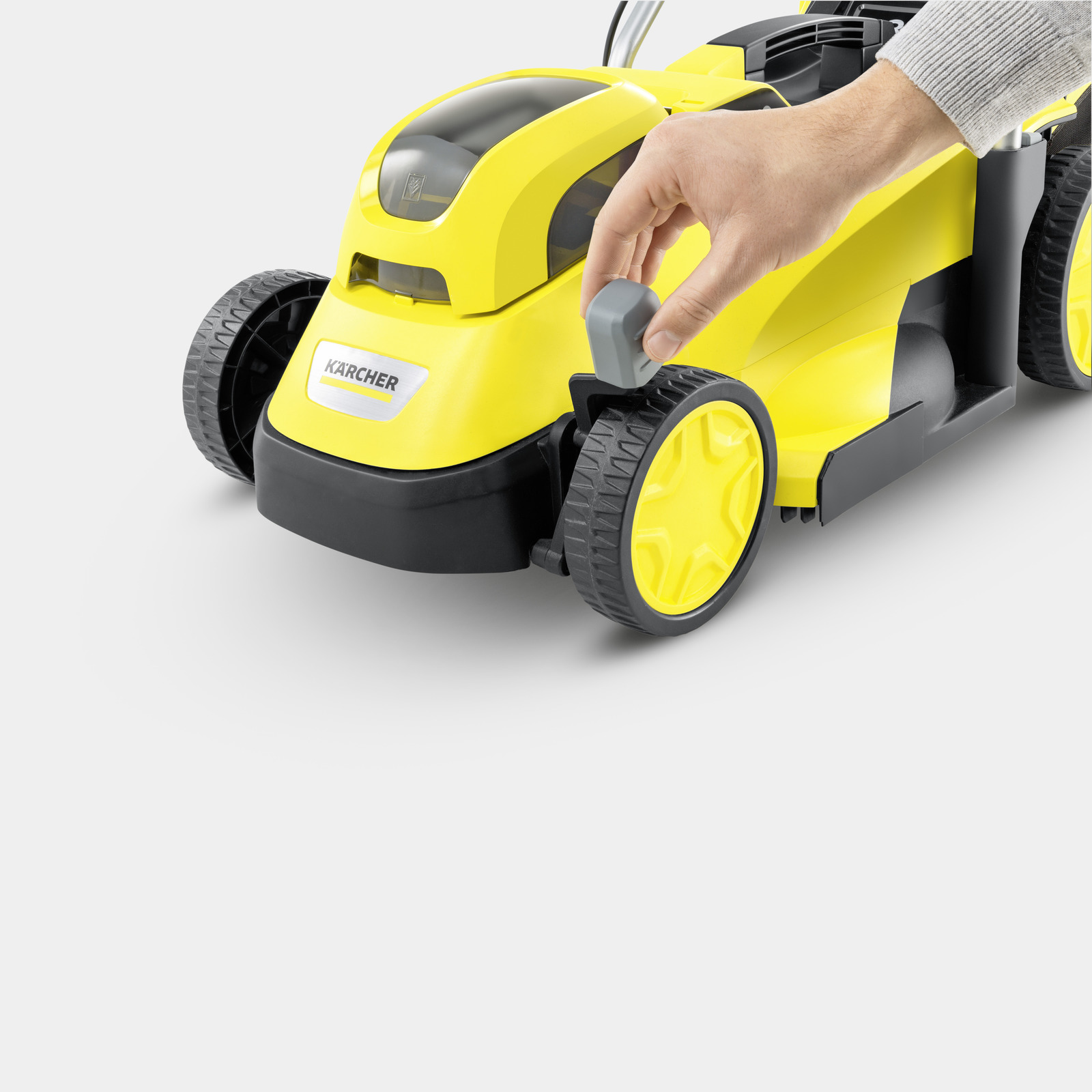 Газонокосилка аккумуляторная Karcher LMO 18-33