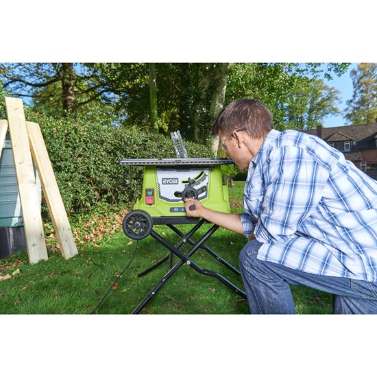 Пила циркулярная Ryobi RTS1800EF-G