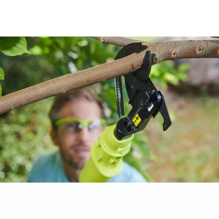 Секатор Ryobi ONE+OLP1832BX