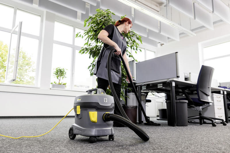 Пилосос професійний Karcher T 11/1 Classic, 850Вт, 235мБар, контейнер 11л, 3.9кг