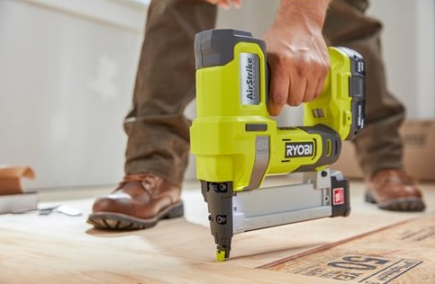 Степлер акумуляторний Ryobi R18GS18-0,  18В ONE+, скоба 10-38мм, тип 18G, 2.3кг, без АКБ та ЗП