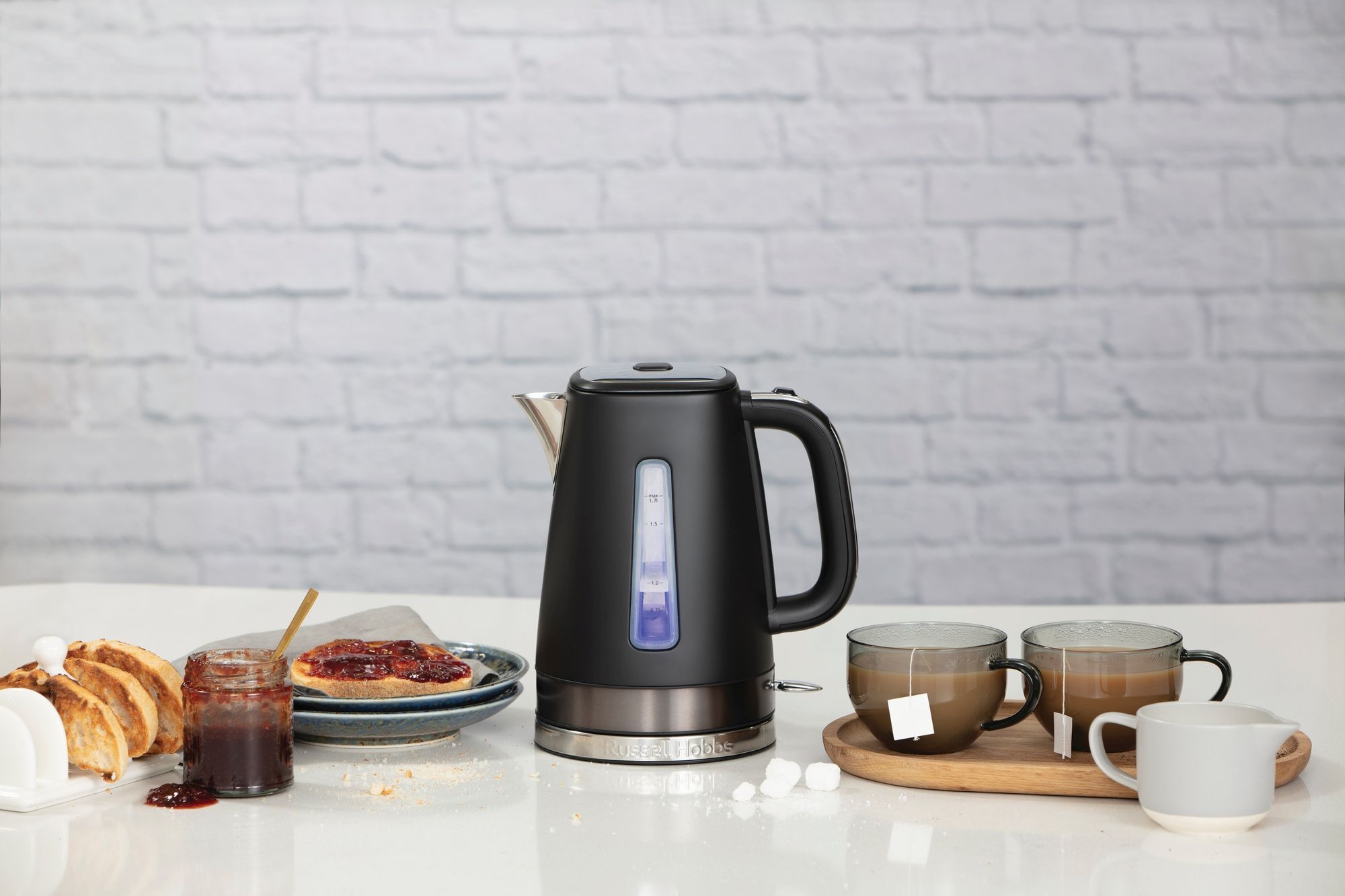 Электрочайник Russell Hobbs 26140-70 Kettle Matte Black