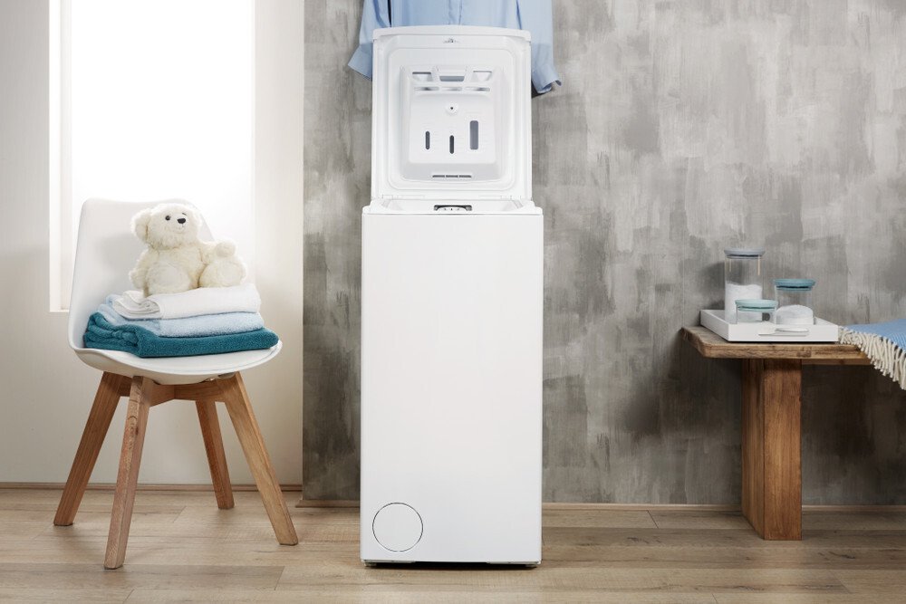 Стиральная машина Indesit BTWE71253PEU