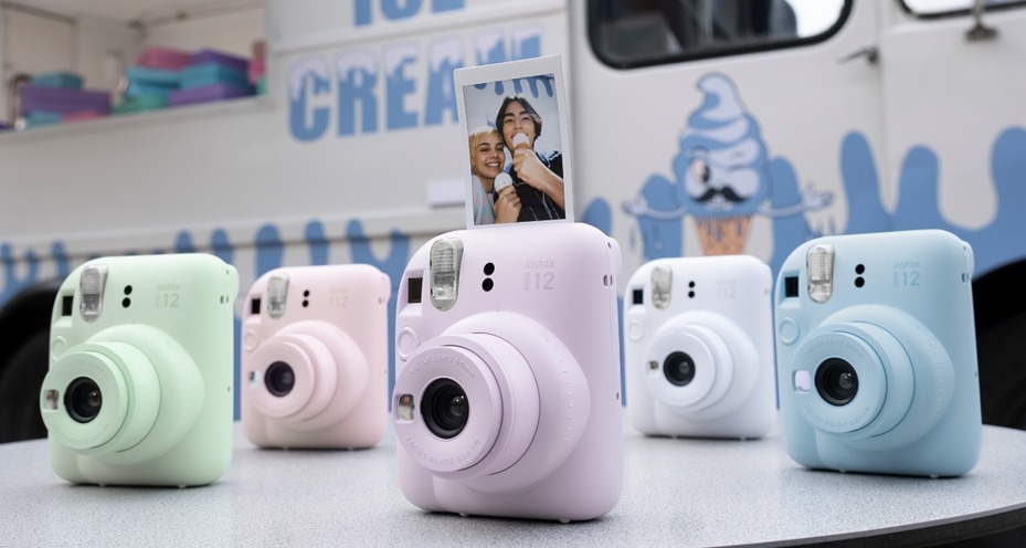 Фотокамера моментального друку Fujifilm INSTAX Mini 12 Clay White (16806121)