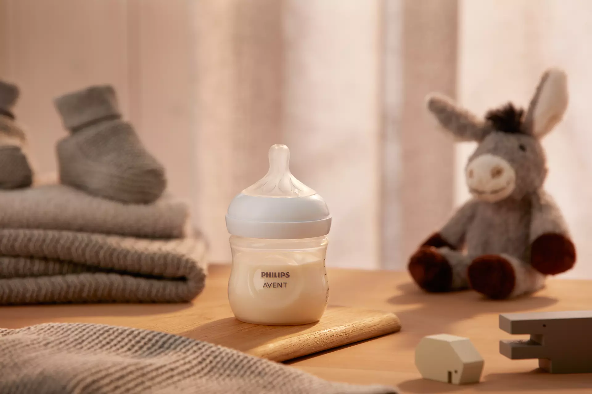 Бутылочка Philips Avent для кормления Natural Природный поток, 125мл. 1 шт.