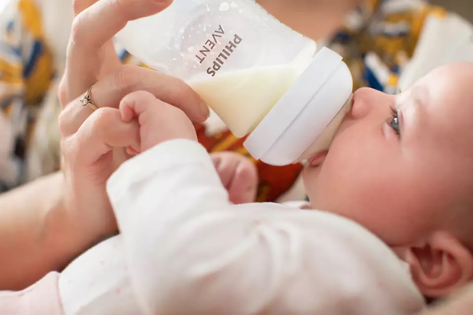 Соска Philips Avent силіконова Natural Природний Потік, 3м+., 2 шт, середній потік