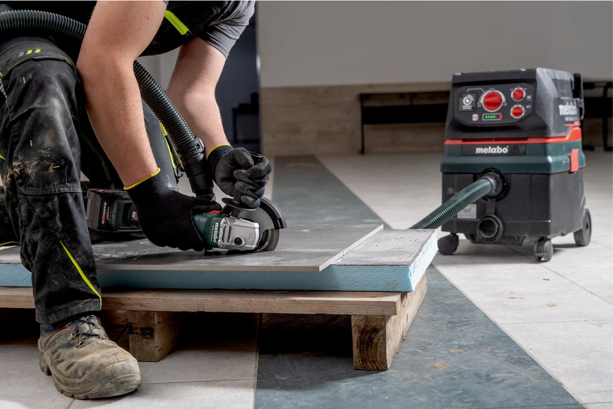 Шліфмашина кутова акумуляторна Metabo W 18 L 9-125 Quick, 125мм, 18В, 8500об•хв, М14, 2.3кг, без АКБ та ЗП