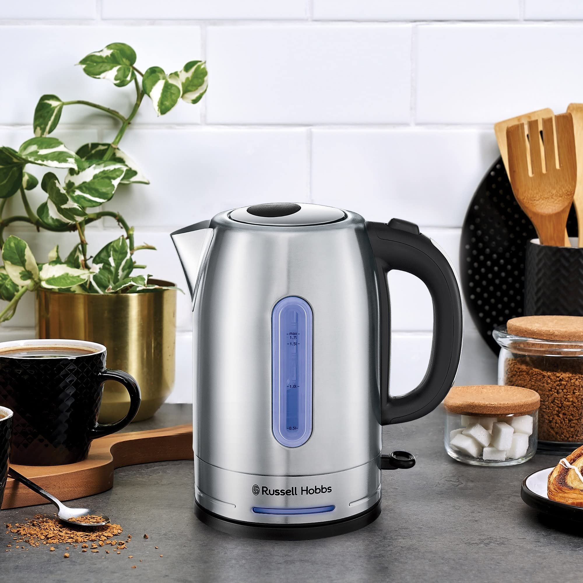 Электрочайник Russell Hobbs 26300-70