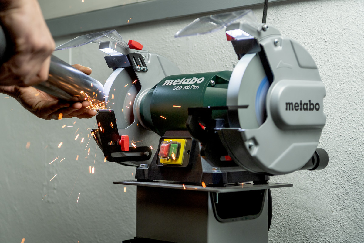 Верстат заточувальний Metabo DSD 200 PLUS, 750Вт, коло 200x25, 2980об/хв, 17.8кг