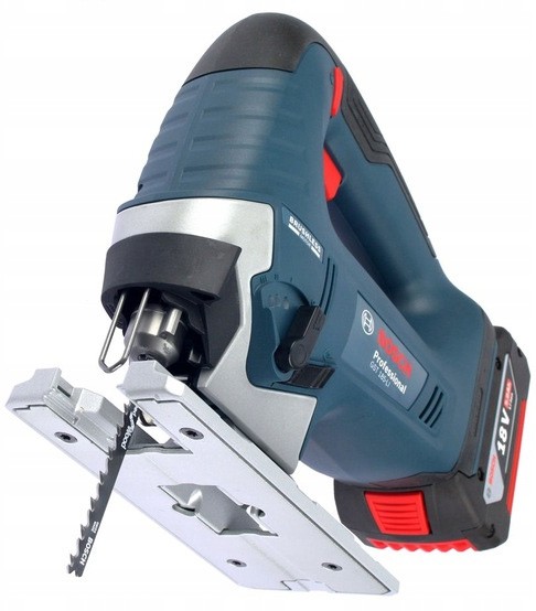 Лобзик Bosch GST 185-LI, акумуляторний 18В, 2х4А•год, 3500об•хв, хід 26мм, кейс, 2кг