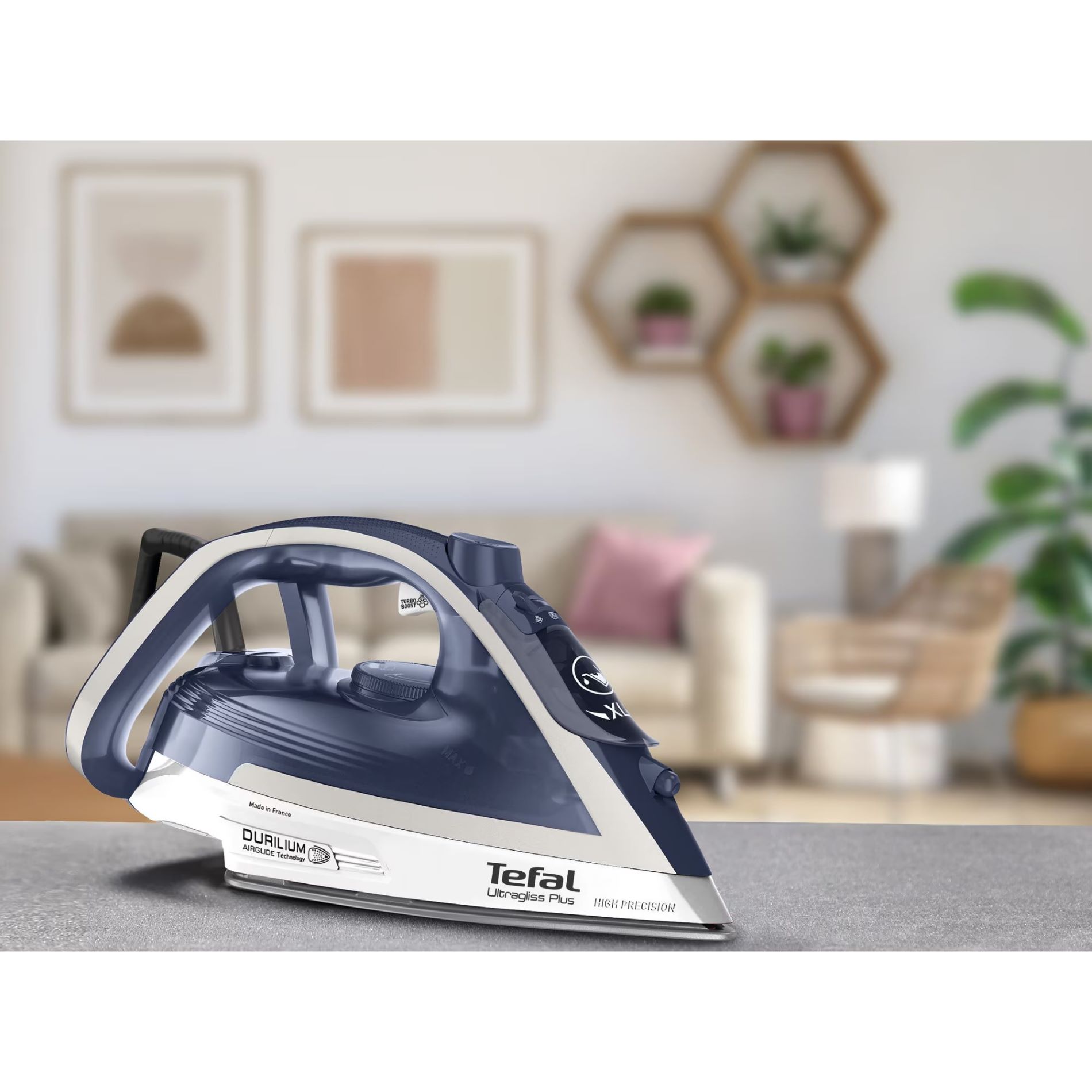 Утюг Tefal Ultragliss Plus FV6812E0