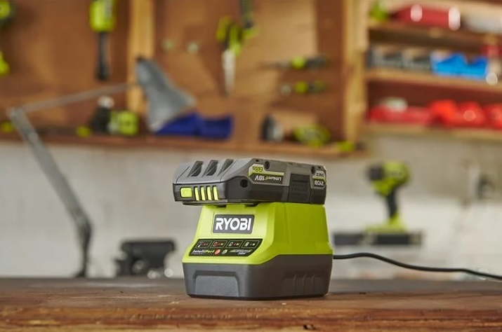 Зарядний пристрій Ryobi RC18-120, 18В ONE+, 2А