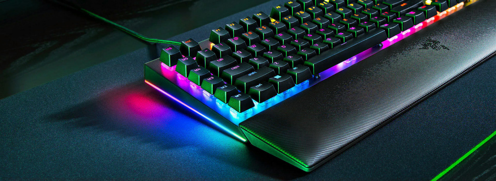 Ігрова клавіатура Razer BlackWidow V4, 114key, Yellow Switch, USB-A, EN/RU, RGB, Black (RZ03-04692500-R3R1)