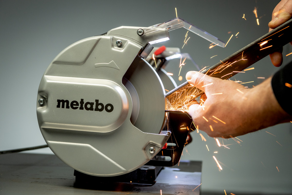 Верстат заточувальний Metabo DSD 200 PLUS, 750Вт, коло 200x25, 2980об/хв, 17.8кг