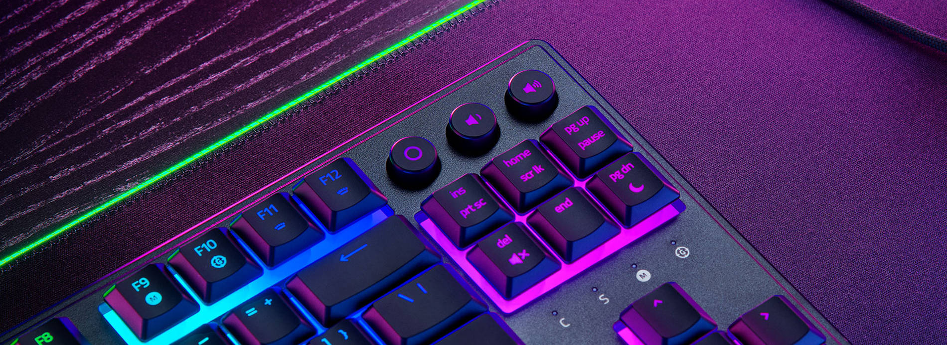 Ігрова клавіатура Razer Ornata V3 TKL RGB 84key Mecha-Membrane Switch USB-A UKR Black (RZ03-04881800-R371)