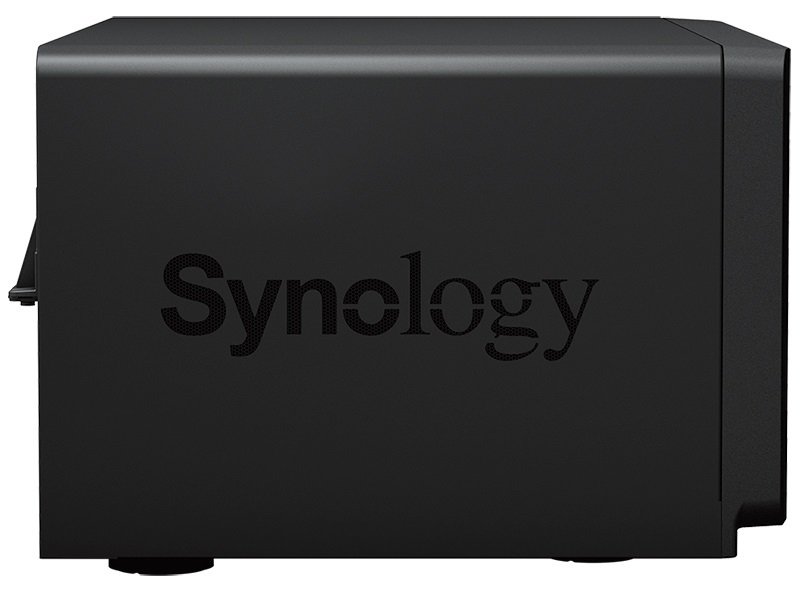 Мережеве сховище NAS Synology DS1823xs+