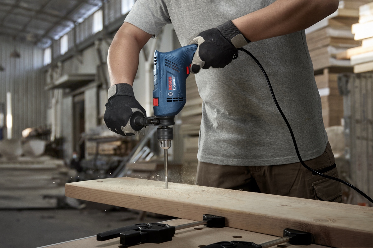 Дриль ударний Bosch Professional GSB 600, 600Вт, ШЗП 1-10 мм, 3000 об/хв, 48000 уд/хв, 1.7кг