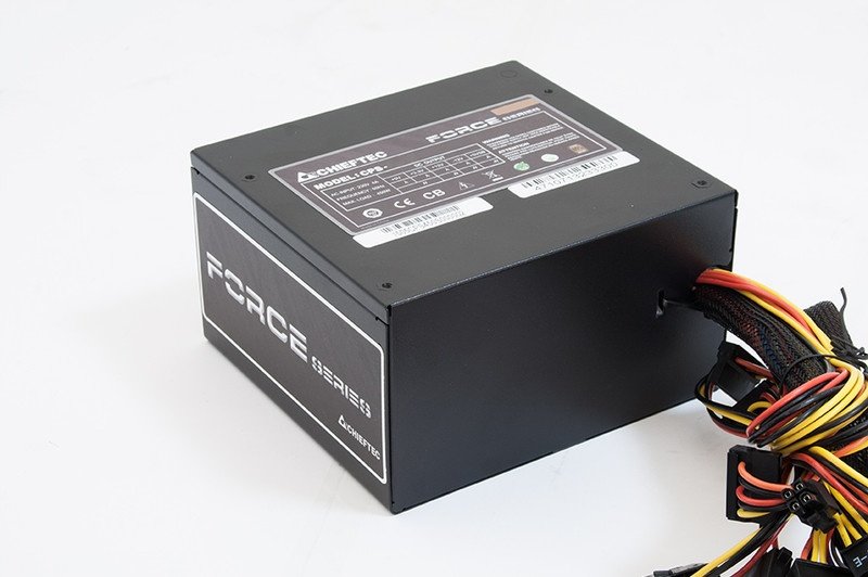 Блок живлення для ПК CHIEFTEC Force 750W (CPS-750S) RETAIL