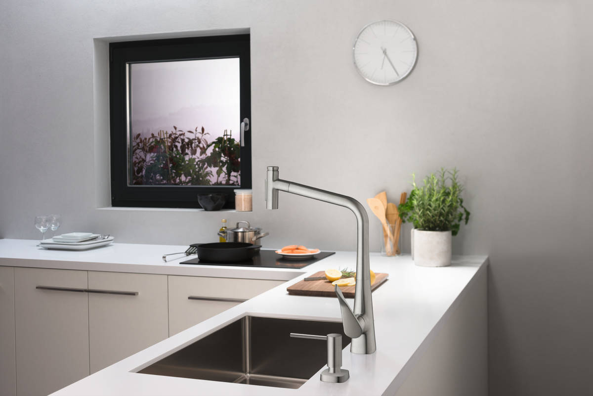 Дозатор для моющих средств Hansgrohe A71 500мл (40468800)