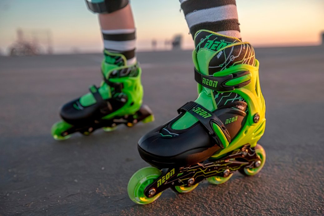 Роликові ковзани Neon Combo Skates Салатовий (Размер 30-33)