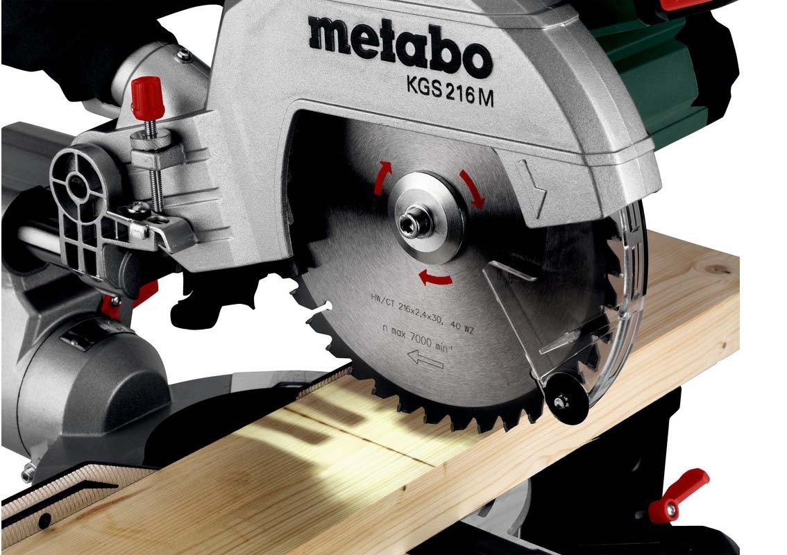 Пила торцовочная Metabo KGS 216 M (613216000)