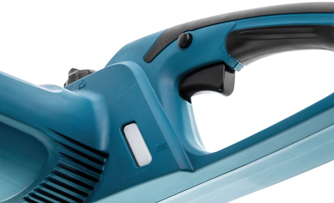 Электропила цепная Makita UC3541A