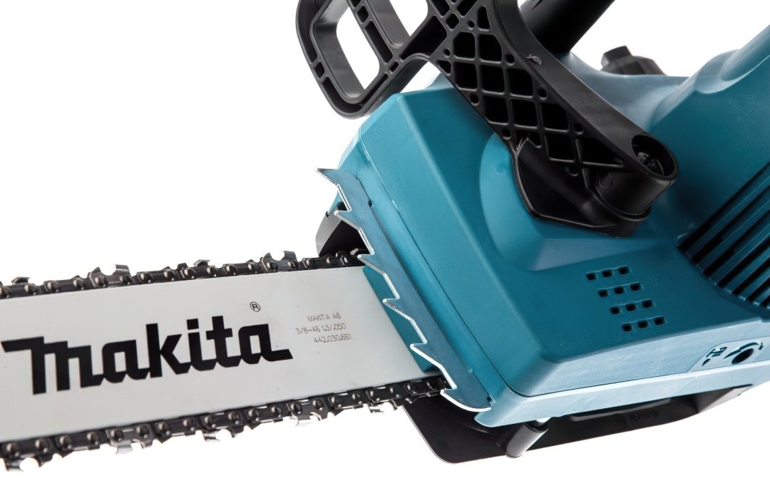 Электропила цепная Makita UC3541A