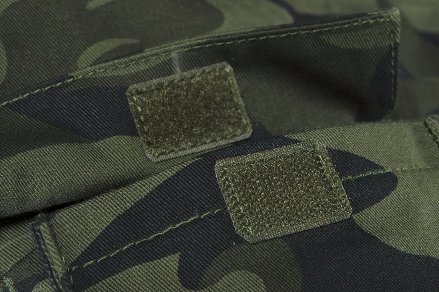 Полукомбинезон рабочий Neo Tools military CAMO размер M (81-241-M)