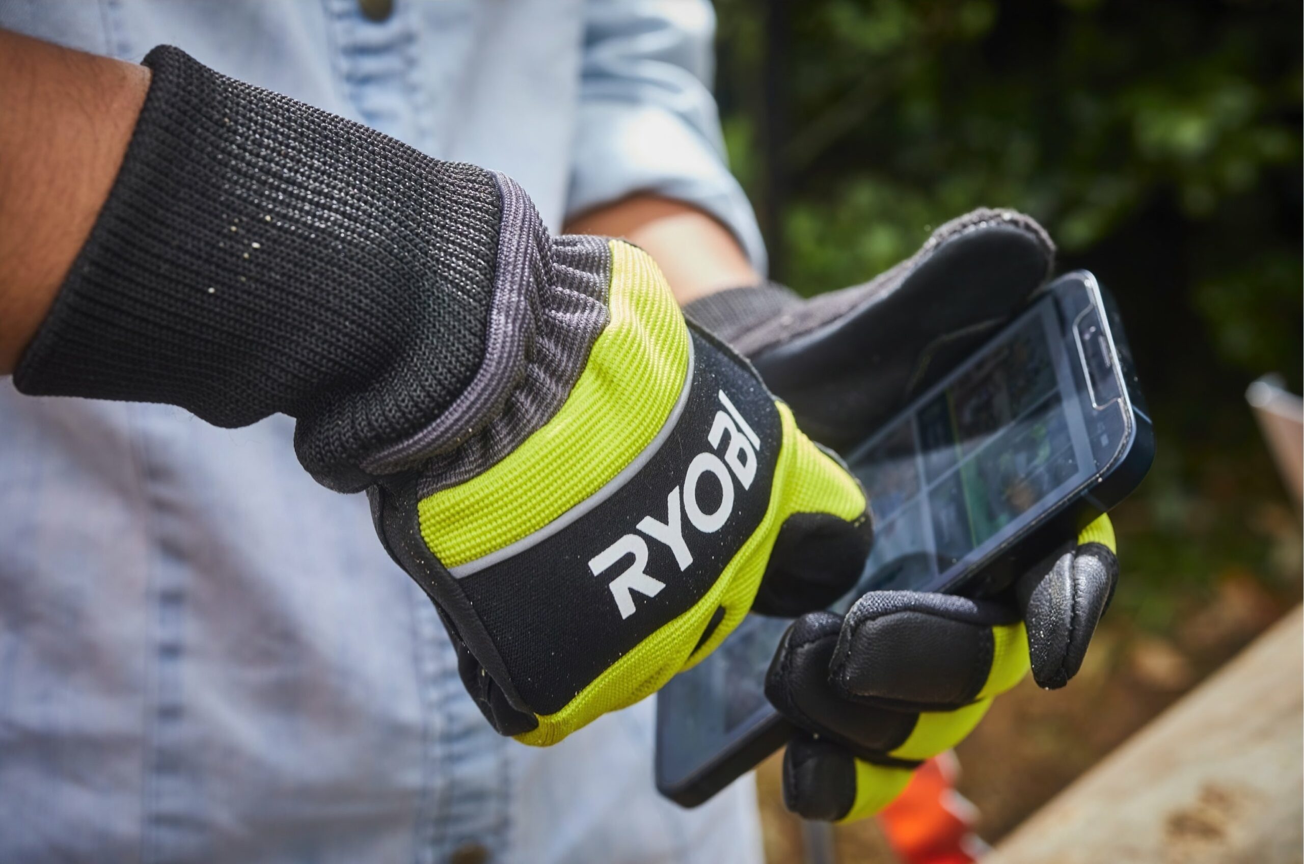 Рукавички для роботи з ланцюговою пилкою Ryobi RAC258M, вологозахист, р. L (5132005711)