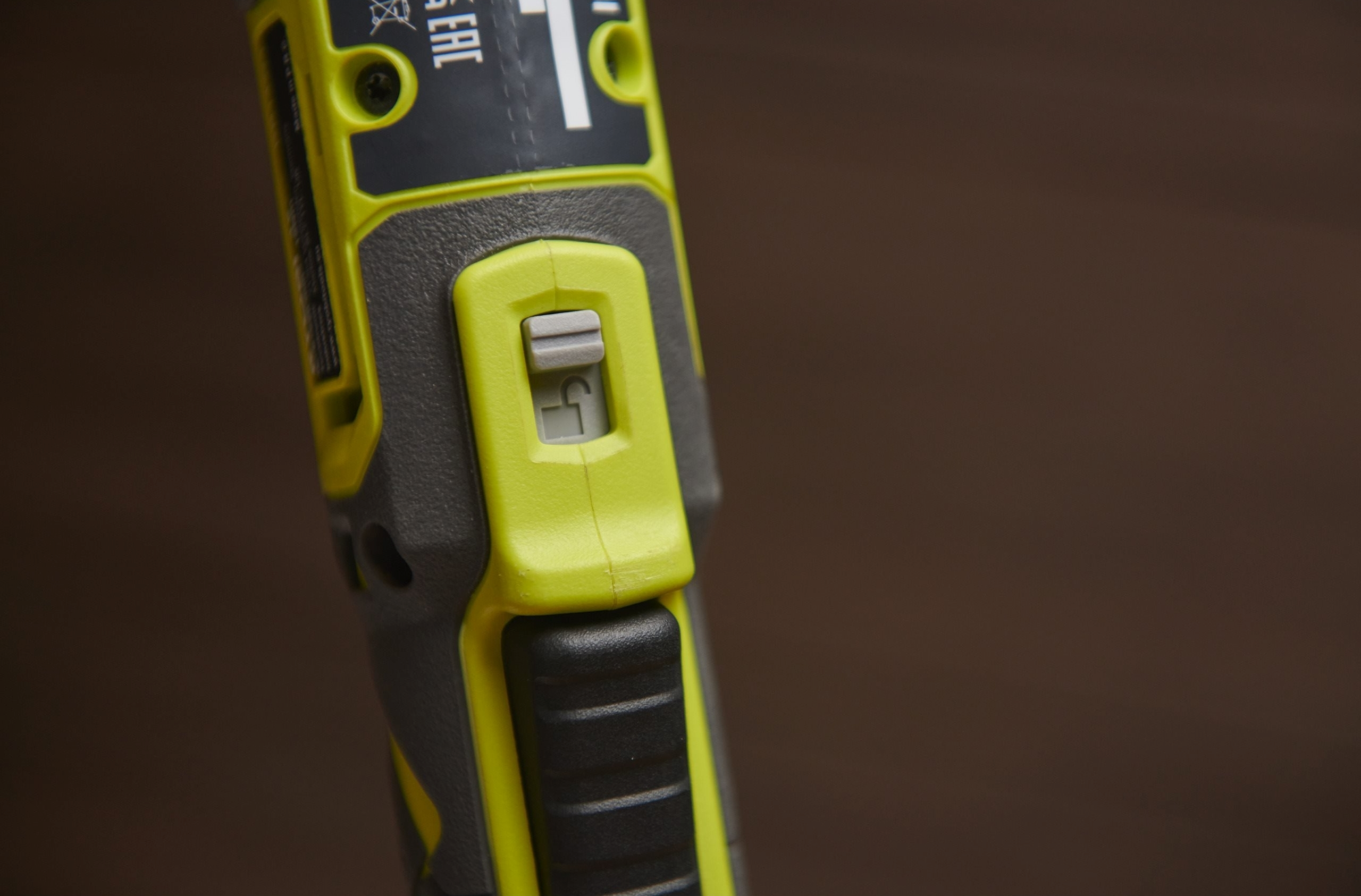 Тріскачка акумуляторна Ryobi RR14W4-0, USB Lithium 4В (без АКБ та ЗП), (5133006311)