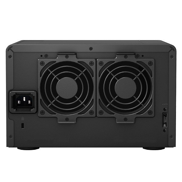 Мережеве сховище Synology DX517